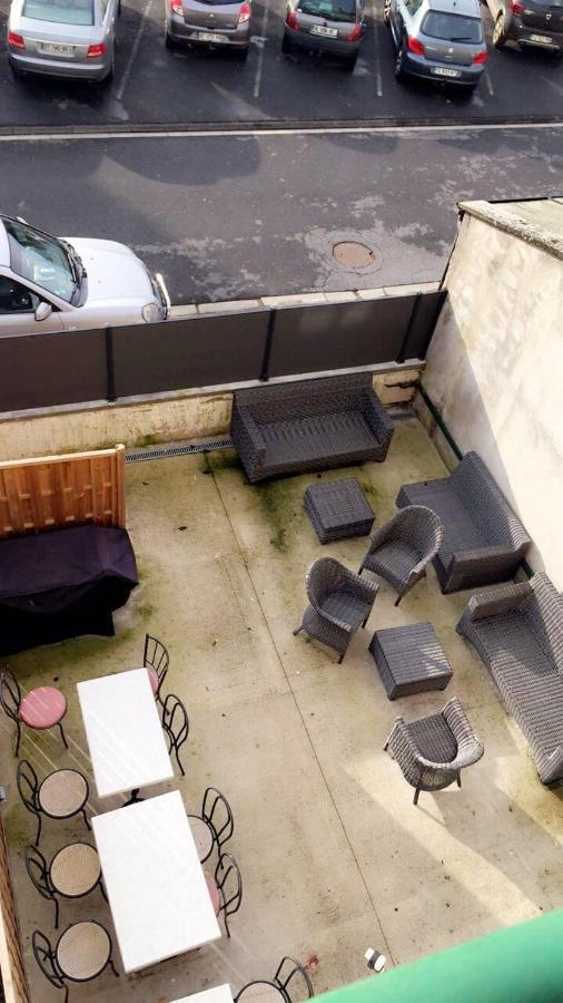 Appartement 1Er Etage Carignan Exterior foto